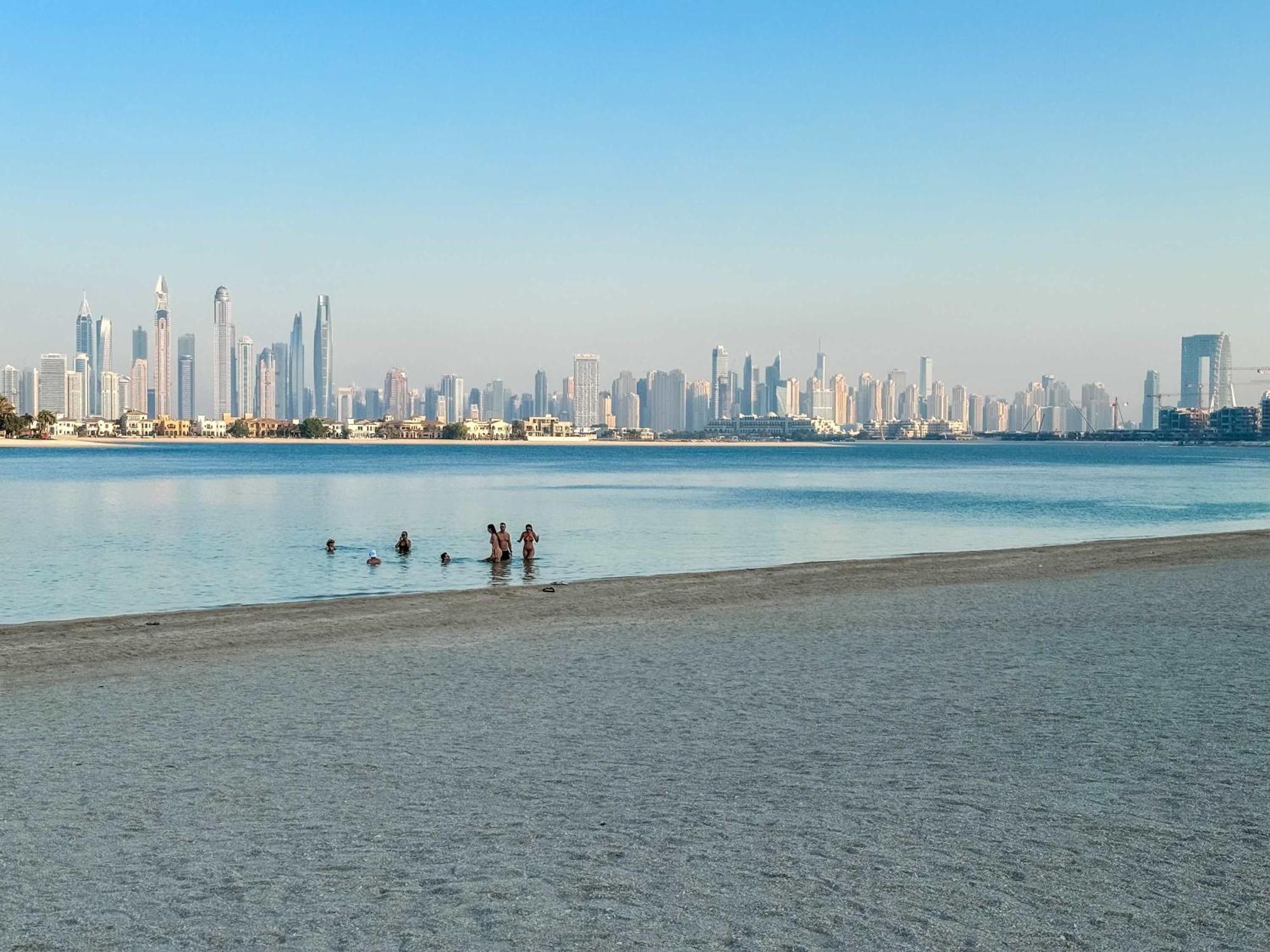 Spacious Beachfront 2 Bedroom Apartment - The 8 Dubaj Exteriér fotografie