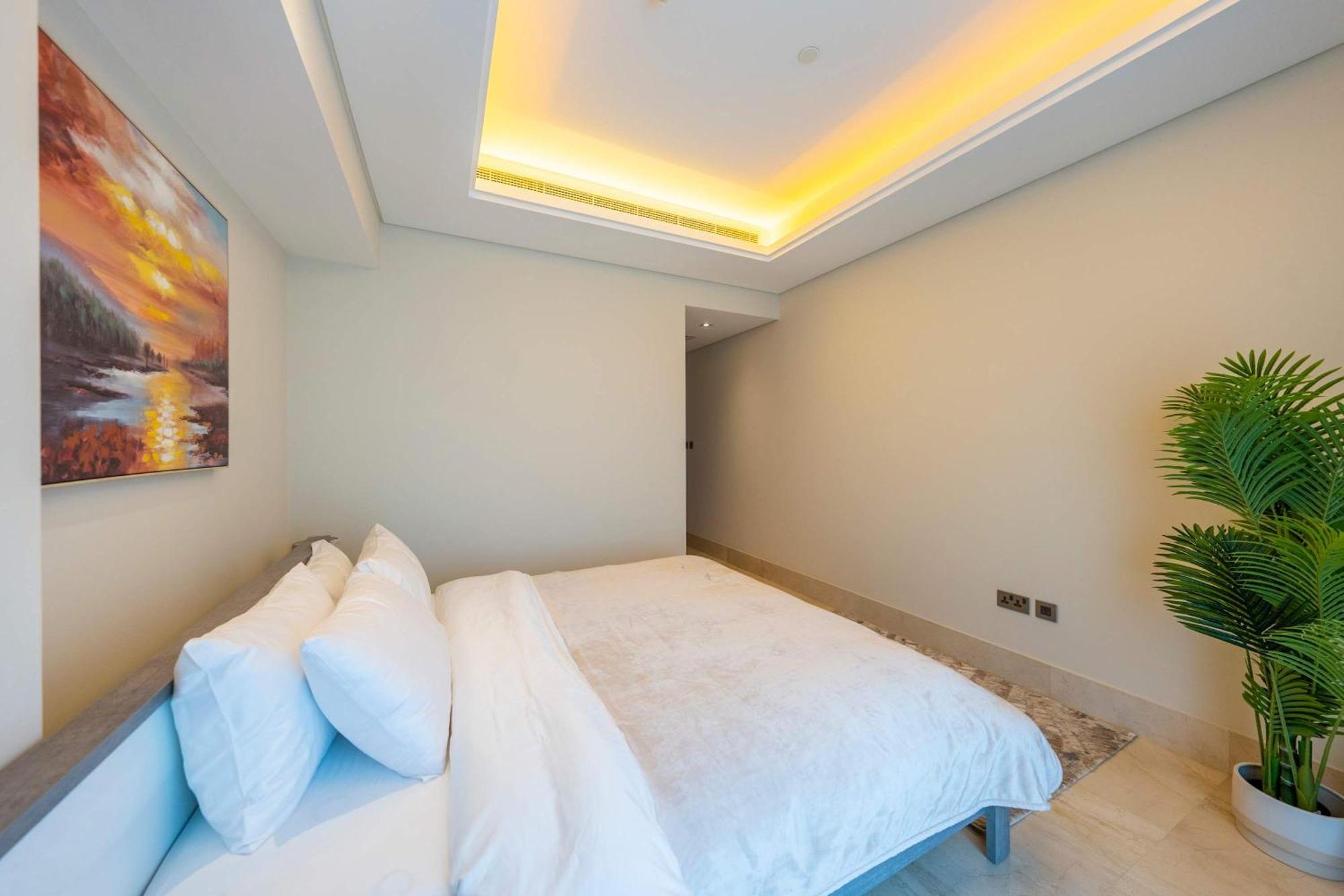 Spacious Beachfront 2 Bedroom Apartment - The 8 Dubaj Exteriér fotografie